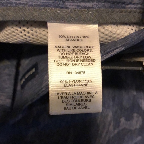 Vineyard Vines 8” Printed Perf Breaker Short in Skyfall 30 - Picture 5 of 6